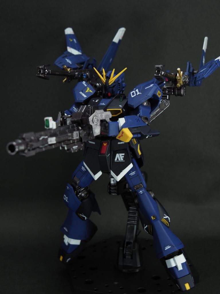 フルインパクト。塗装はガンダムマーカーエアブラシシステムで。トップコートは水性プレミアムつや消しです。