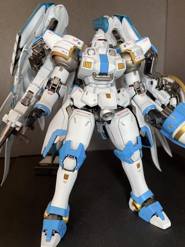 関節や内部はスターブライトジュラルミンとガンメタのミックスで!トップコートは半光沢でしあげました!