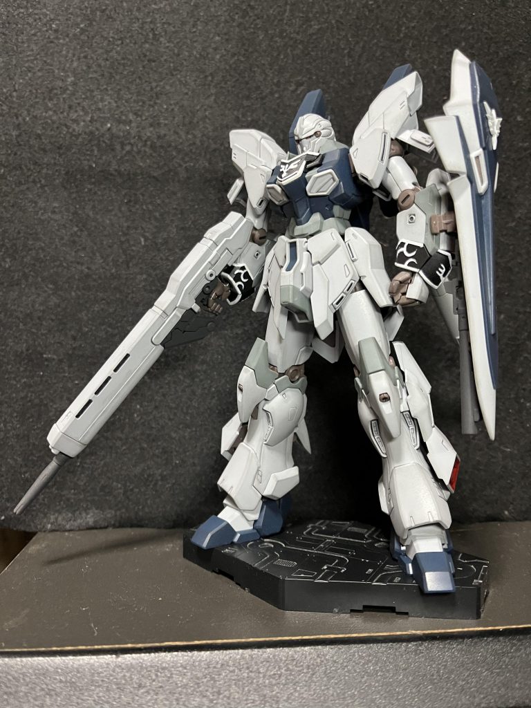 エングレービングは筆塗りです