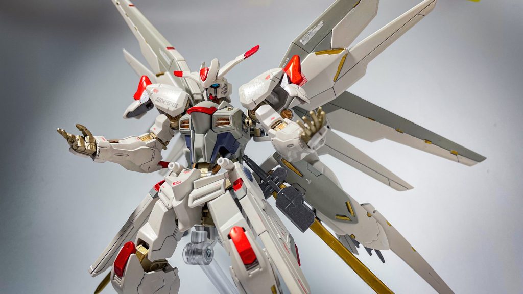 見せてやるさ。自由を手に入れた私の持つ、全てを捻じ伏せる力をーーこのセリフがガンダムVSシリーズに収録されていると知った時は感動しました✨