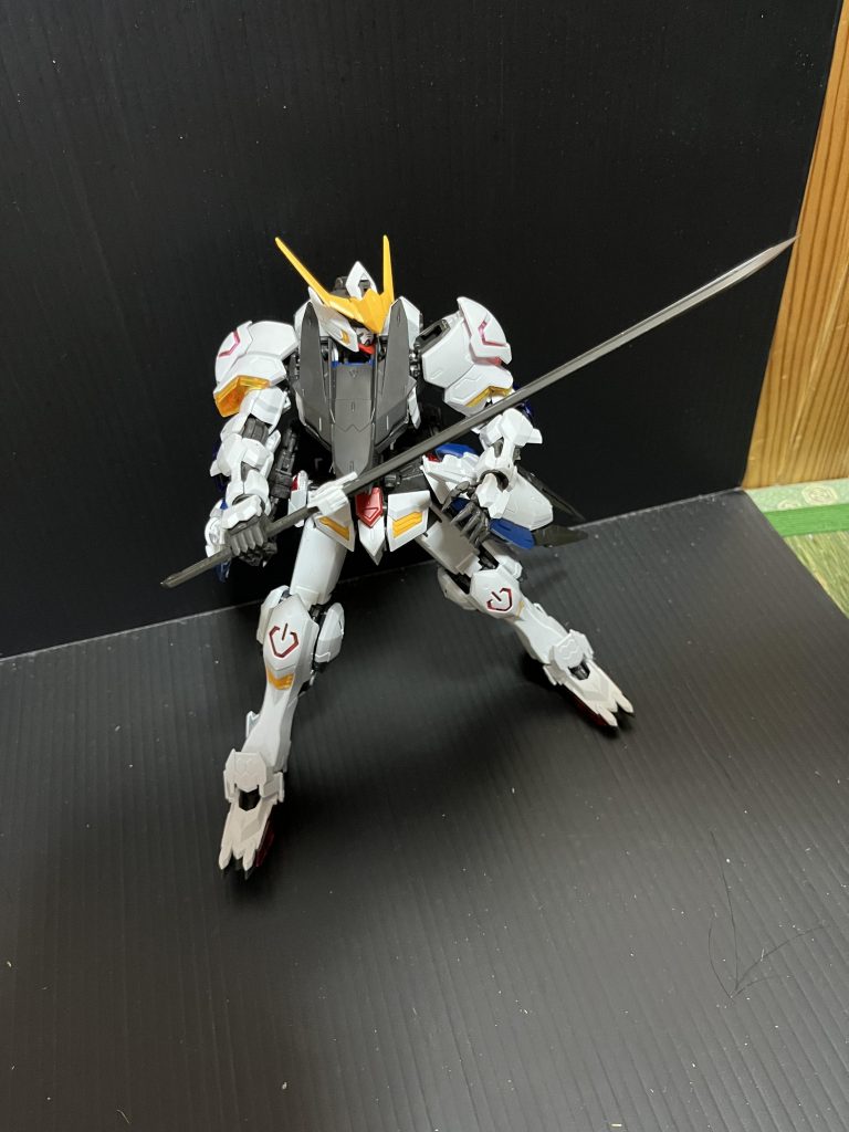 バルバトスに、拡張パーツのあまりをつけました。