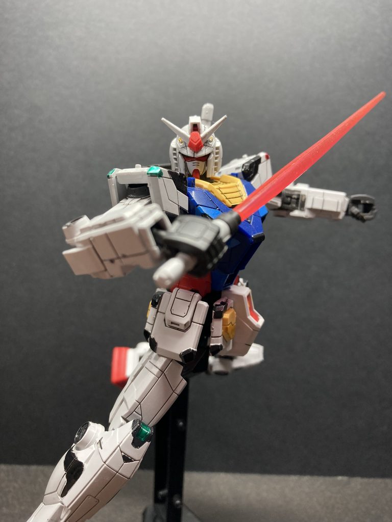 一見すると普通のガンダムと性能は大差無いように見えるが、ガンダムと比べてこの、RX-78F00はかなり高スペックなガンプラとなっている。理由としてはGBNのシステムの仕様である。GBNはガンプラの出来栄えやアイディア、情報力の多さなどから、総合的にスペックを決める。それに伴ってこのRX-78F00はかなりの情報量が加えられ、そこにかなりの出来栄えとなっているので単純にハイスペックなガンプラとして設定されたようだった。