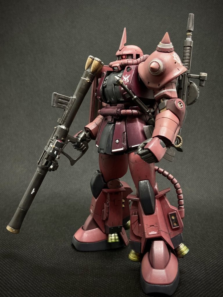 最後にシルバーのドライブラシとリアルタッチマーカーのグレー、ウェザリングマスターで仕上げ。バーニアに焼き色（チタンカラー）もつけてみました。