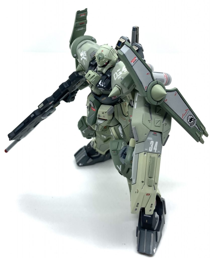 ミリタリー風なカラーリングと落ち着いたデザインで改修前からイメージはほぼ決めてました。あとは余剰パーツやジャンク品からの拝借で試行錯誤でしたね😅