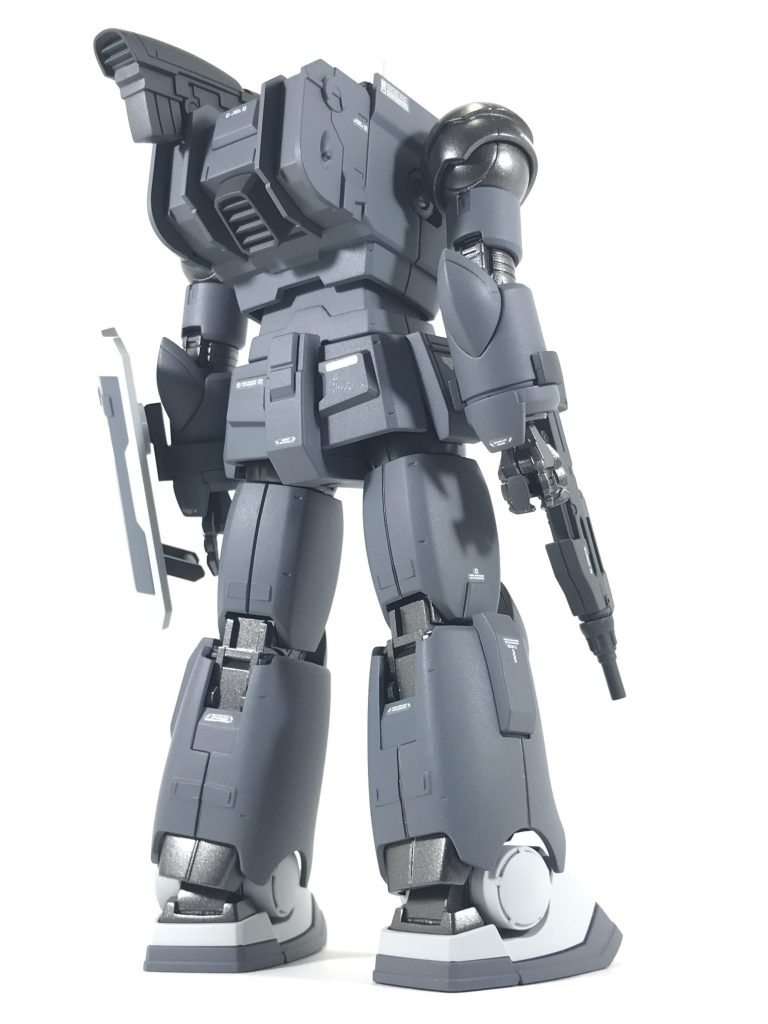 後姿も無骨な感じで兵器してますな〜 欲を言えばキャノン砲は2連の方が好みですね。