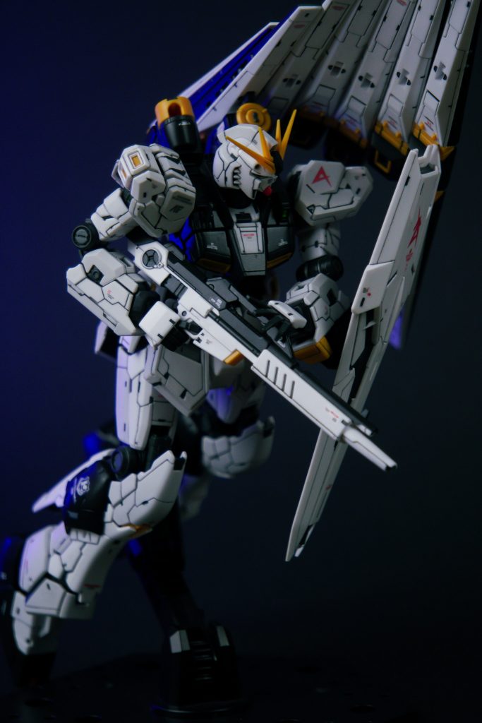 RGνガンダムを筆塗り部分塗装で仕上げました–4枚目/制作者：@praZo001