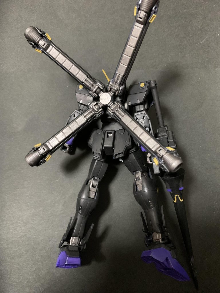 マントオフのリア。