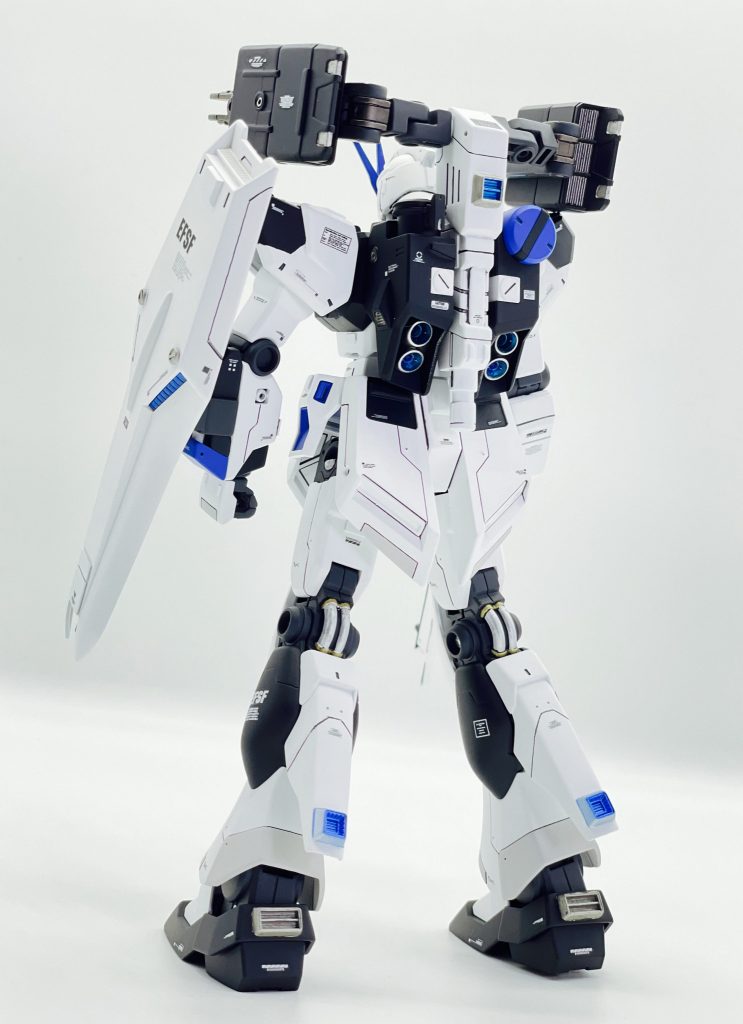 EG ニューガンダム 量産機–3枚目/制作者：Woops