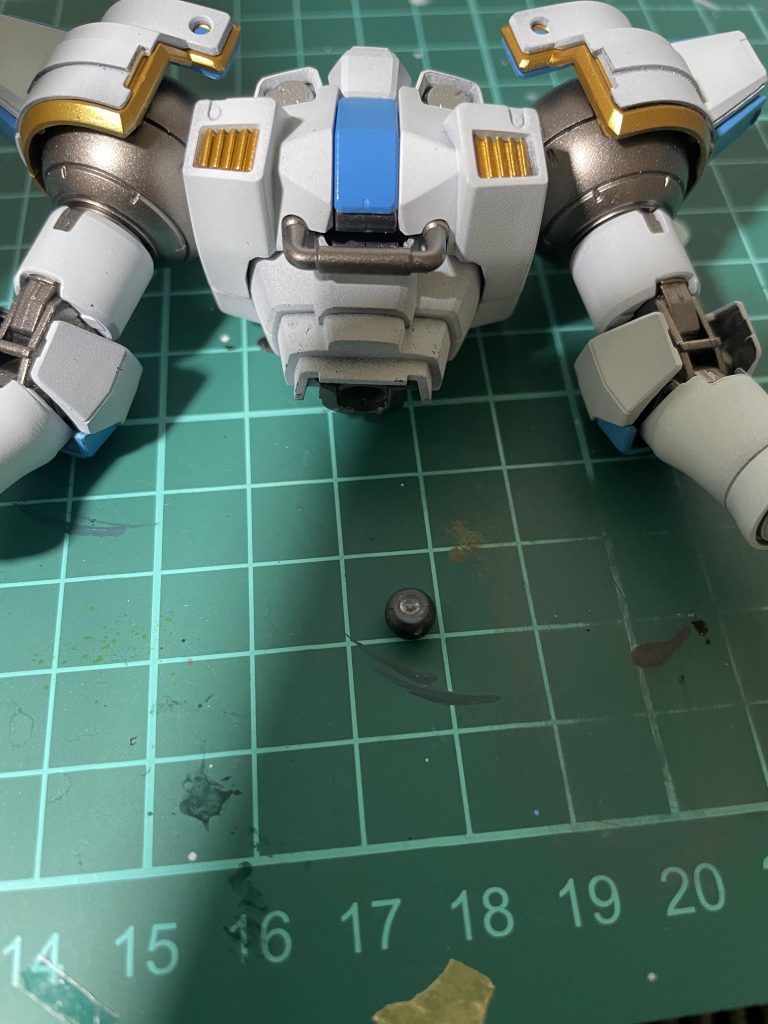 腰のボールジョイントが硬くて外す際におれました😭1ミリの真鍮線通して何とか復活w