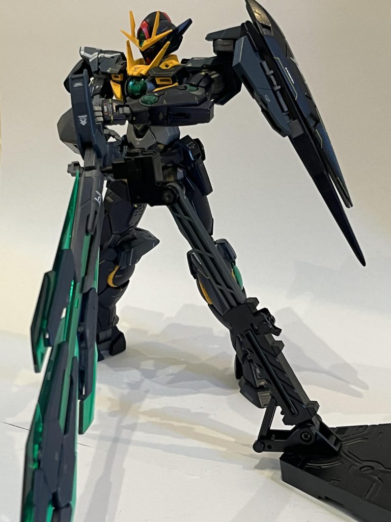 MG ダブルオークアンタ　ティターンズカラー–4枚目/制作者：SHINA_charlie