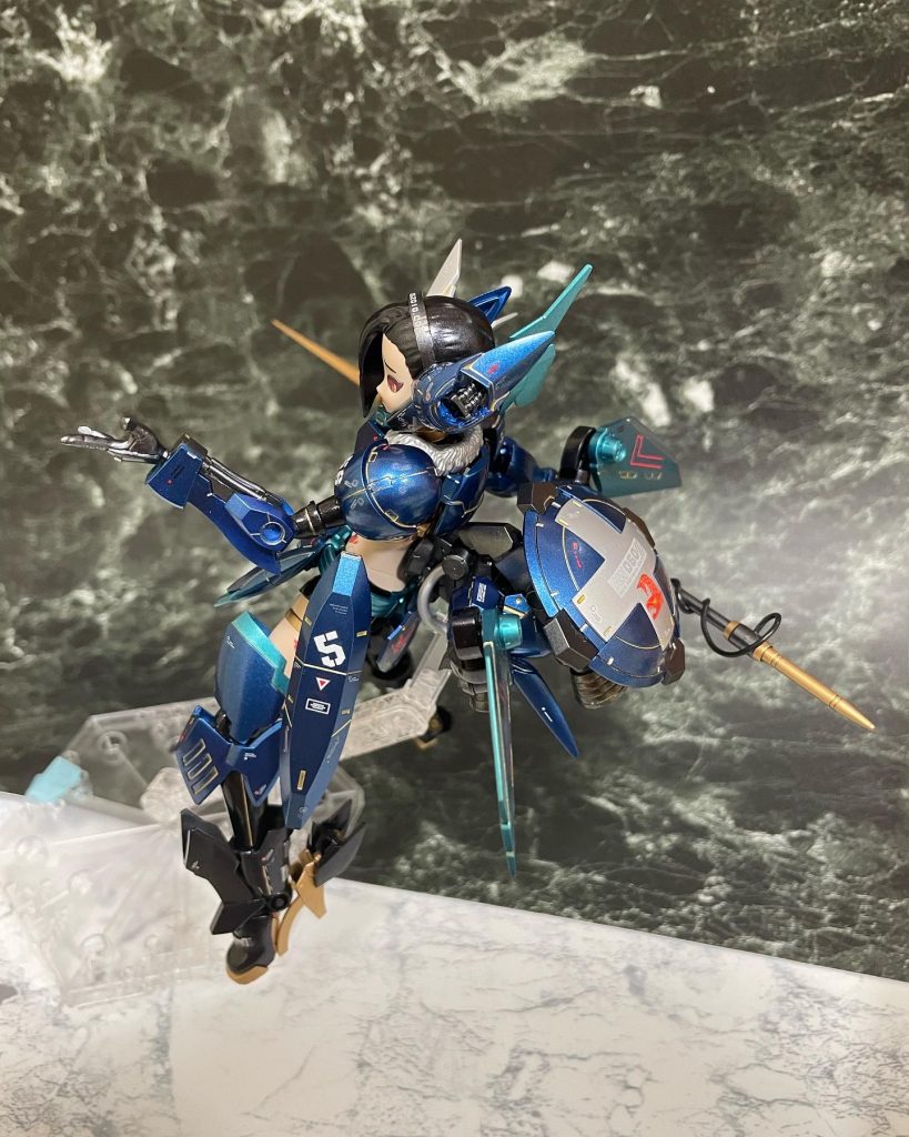 ジークルーネの胴はパックパックとして利用。