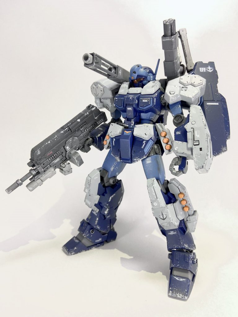 フロントスタイルは弄らず、スジ彫りやプラ板追加でディテールを追加しております。