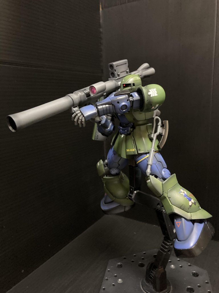 ザク一機で💦MAを止めろって言うのか⁉️落とし前は付けてもらうよ命を懸けてもねぇ・・・離脱する！あ💦それ違うヤツだった🤣