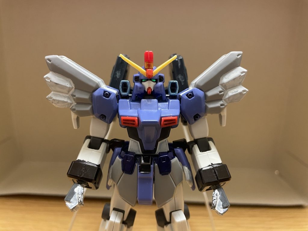 性能アンリミテッドエンジン本機の動力源であり、強化改修によって核エンジンから交換されている。引き続き、単独飛行が可能。防御力・耐久性装甲にはルナチタニウム合金が採用されており、ビーム・実体弾への高い防御力を持つ。胸部と両肩の重装甲を含め、全体的かつ大幅に防御力と耐久性が強化されており、フリーダムガンダムのバラエーナ等の高出力ビームの直撃を何十発喰らっても無傷で耐えられるほど。機動力・スピード・パワーフレーム強度とパワーも大幅に強化されており、改修前に引き続き、運動性と防御力の両立を可能にしており、砂漠などの過酷な環境でも難なく活動できる適応力も健在であり、むしろ磨きが掛かっているとすら言われるほど。