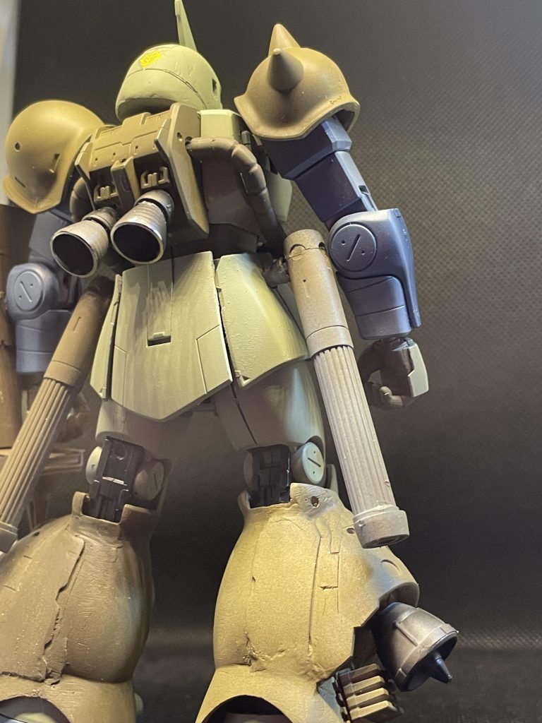 終戦記念日になんとか間に合ったので、設定を学徒兵のテストパイロットが試作中に大破爆散した悲劇の試験機としました。元が旧ザクであるため、仮に本格生産されても戦局を一転させるスペックは持ち合わせていなかったでしょう。