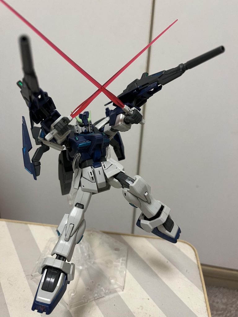 謎ポーズその3。でも好き。
