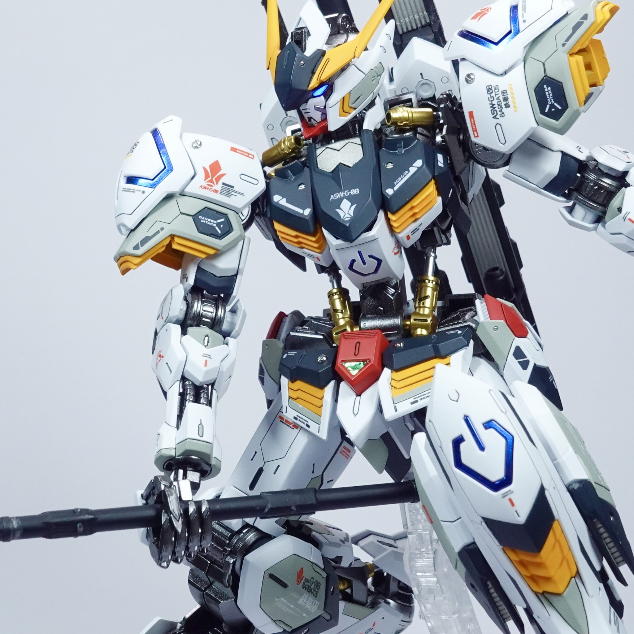 ガンプラ 塗装済み完成品 修正改造 MG バルバトス-