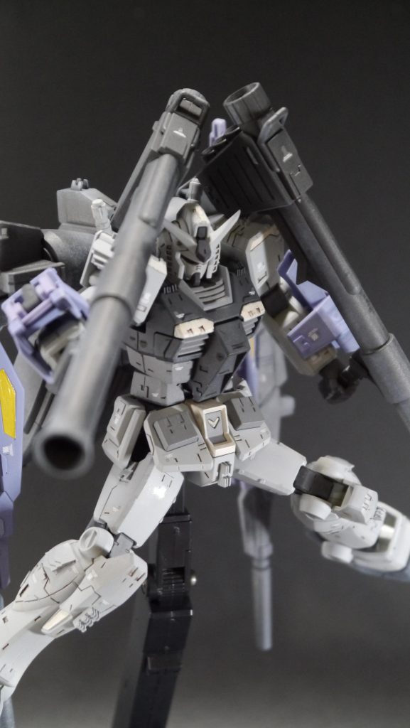 いや〜、バズーカ２本持ちっていいですねえ。