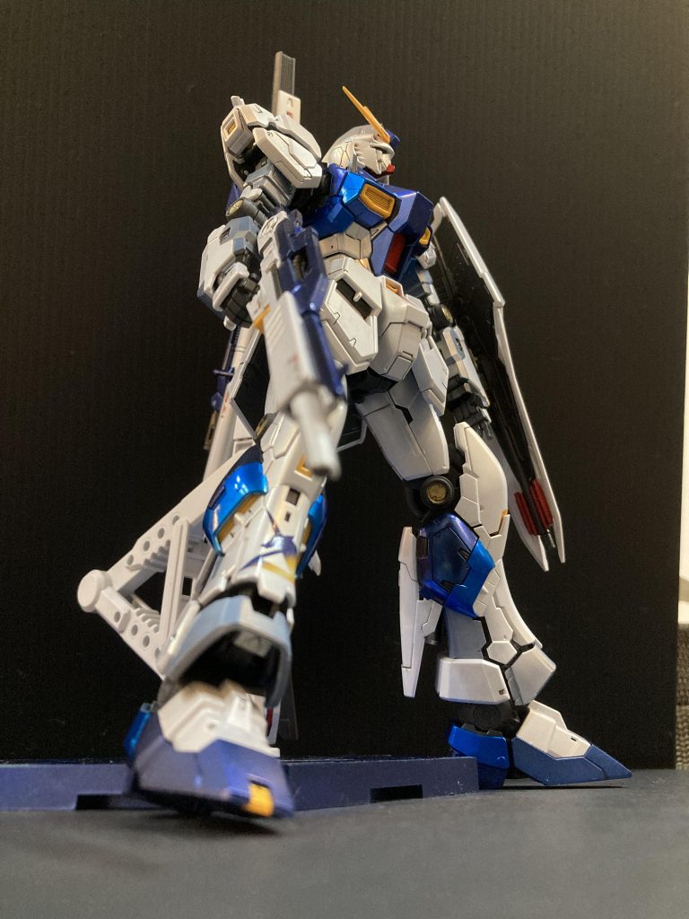 右足のアムロマークがお気に入りです。