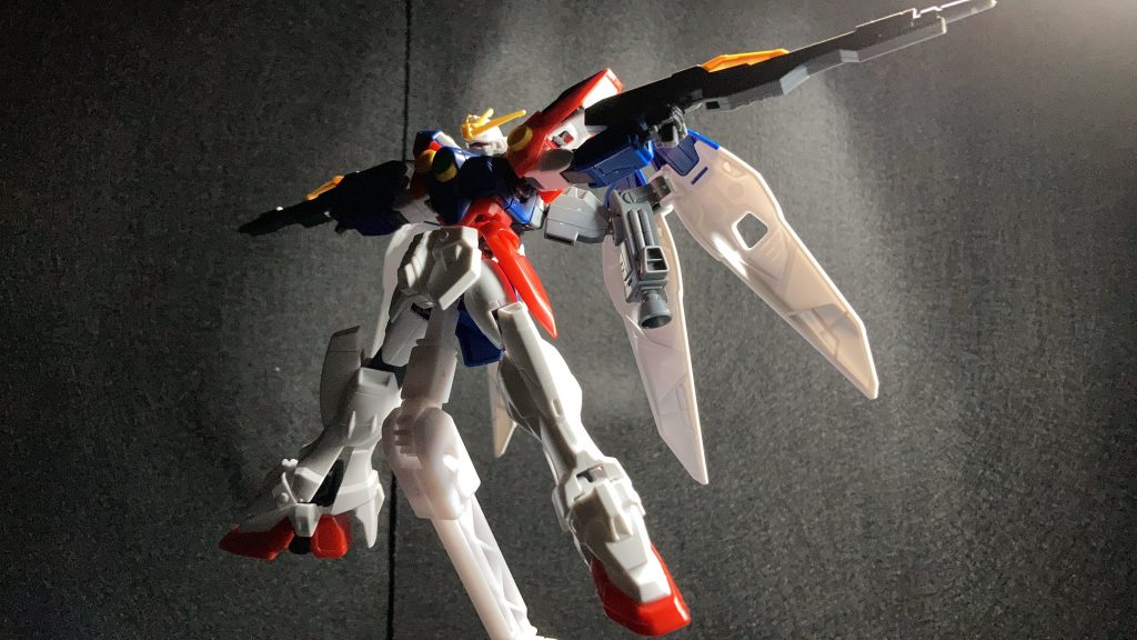 ローリングバスターライフルで有名なこのポーズ、自分はアニメは15話まで見てますね！！いやーかっこよかった（幻覚）