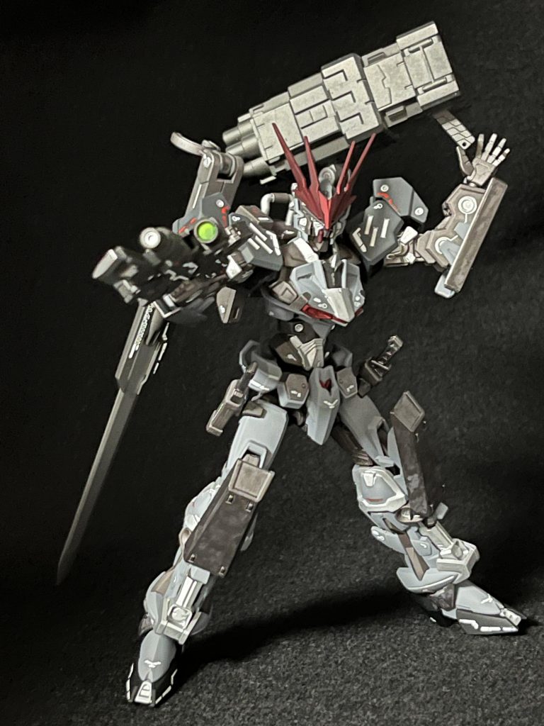 ・武装③マシンガン・ロケットランチャーで牽制。使い終わった武装は次々に捨てていくスタイルです。