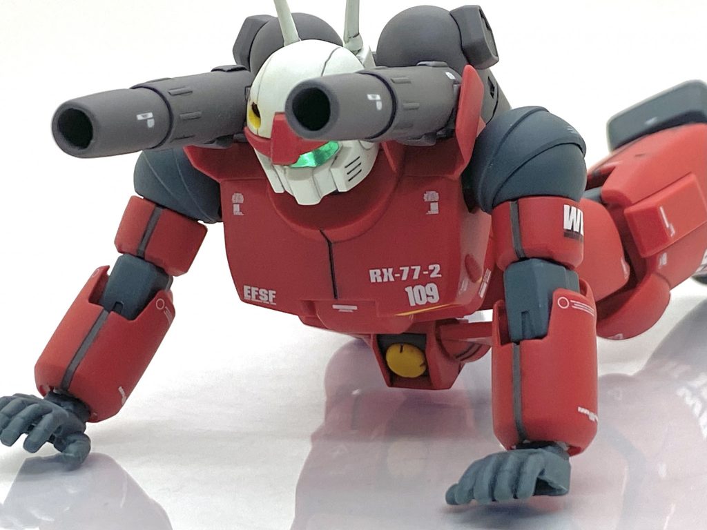 懐かしのメモリアルアクション(笑)。メモリアルアクション専用の平手が付くのは嬉しく、珍しくポージングさせました。