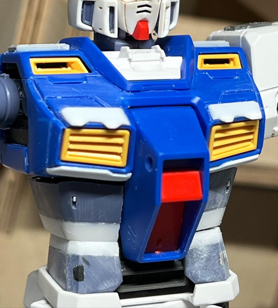 フレーム延長して外装継ぎ足し。