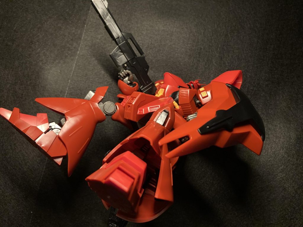 かなりの大型な本機ですが全高26.5mと!ガスタンクと同じ大きさぐらいです!!分かりずらいですね…わかりやすく言うと15cm定規が約177枚分ですね!!