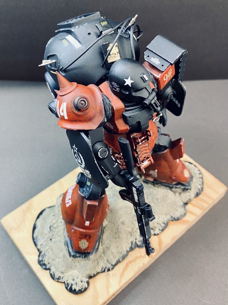 宇宙空間突撃型ザク–4枚目/制作者：メンドロリアン