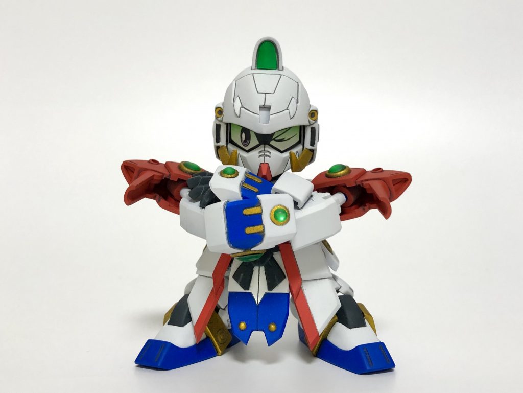 腕組みパーツを用意し劇中ポーズを再現しています