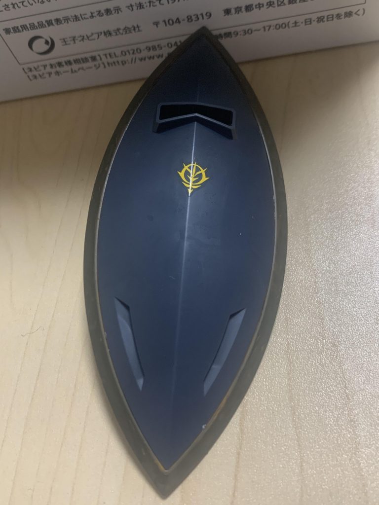 デカールを平面以外に貼るの難しいです。少しズレました(´・ω・`)