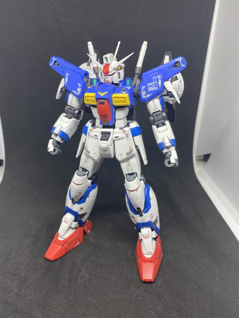 塗装は青部分の追加とメタル系でメカメカしくしました。