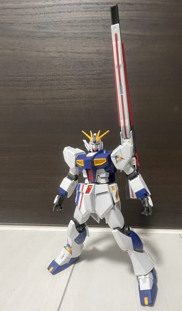 正面今回は特に何も手は加えてませんロングレンジフィンファンネルデカすぎて写真に収めるのに苦労しました