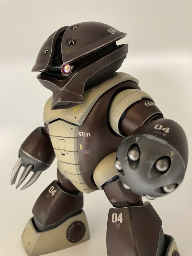 なかなか、カッコ良い感じにはなりませんね。