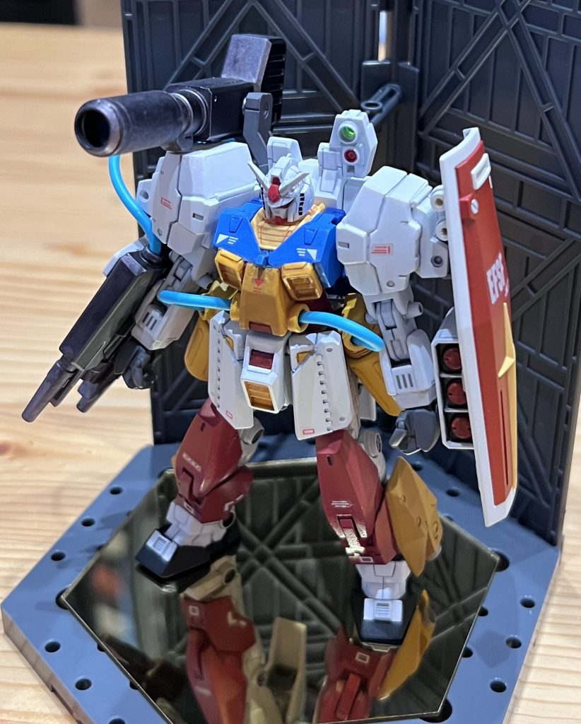 ガンプラ歴はそれなりに長いのですが、パーフェクトガンダムを初めて完成させました!元モチーフの再現するところ、アレンジするところを好き勝手にやることで、最高に自分好みのパーフェクトガンダムができました!最後までご覧いただき、誠にありがとうございました!