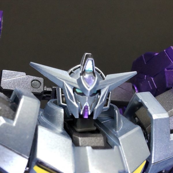 HG アイズガンダム