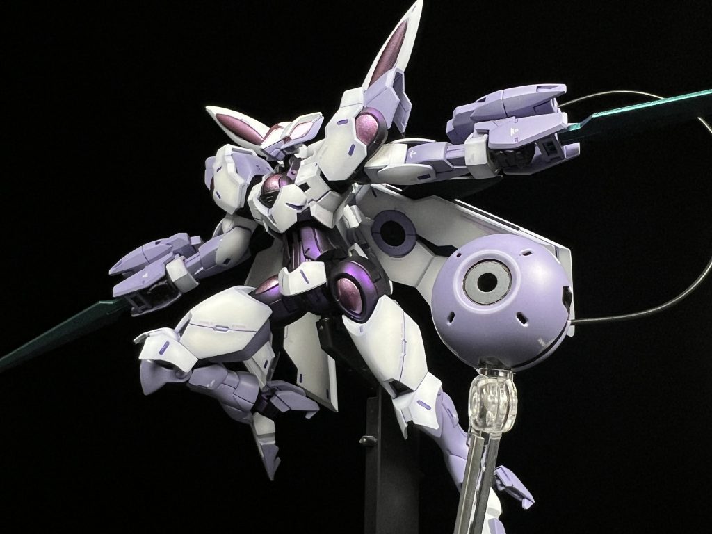 ダイナミックなポージングも可能です。よく動きます。