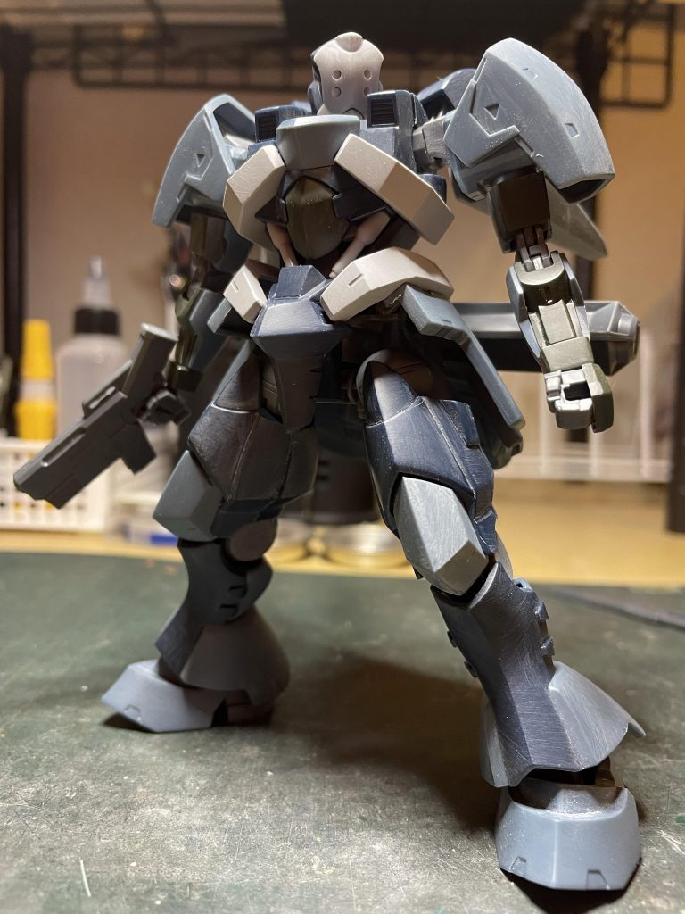 パーツ切り出し後に表面処理、エッジ出しをした仮組みした状態。