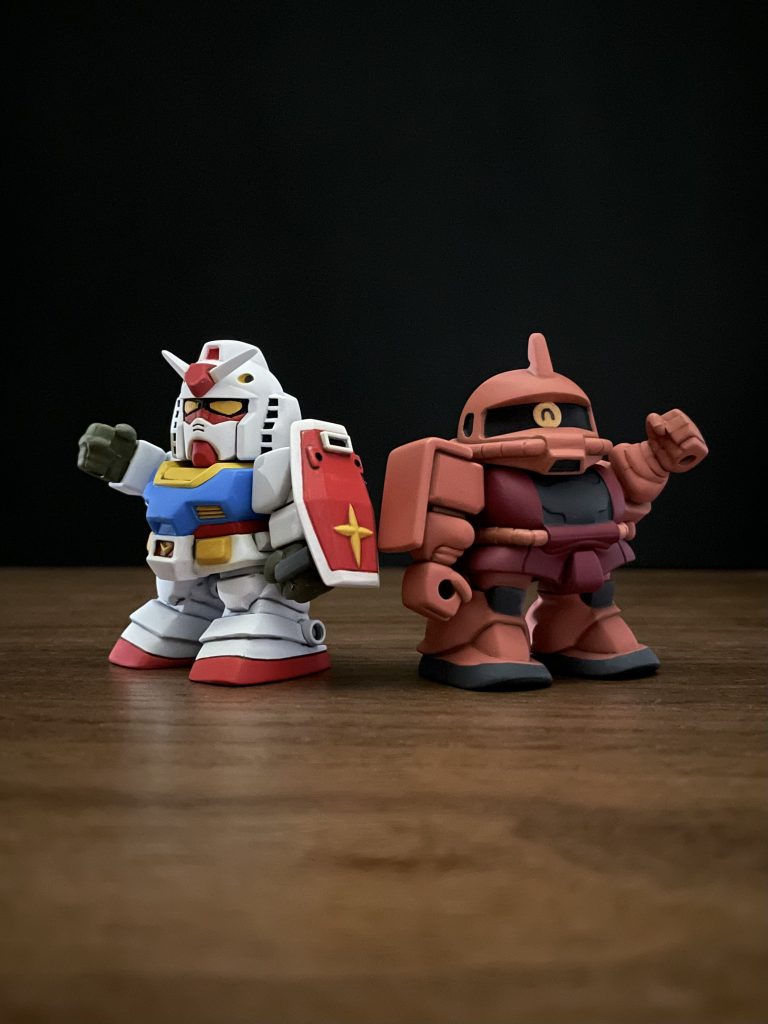 BB戦士最初のガンダムとザク。(ガンダマンとザックン)名前が少し変な所も愛嬌がありますね。時間はかかると思いますが、初期BB戦士たちはコンプしたいです。
