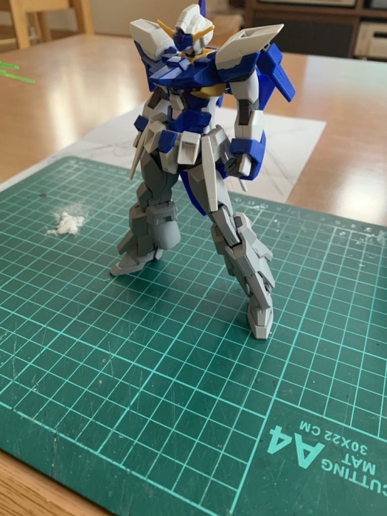 作り始めたのが一年以上前だったのでかなりシルエットが変わってます。
