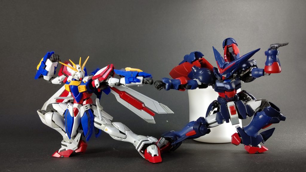 ゴッドガンダムの可動をほとんど殺さないでイケたのでドモンと師匠の絡みが堪能できました。RGゴッドを2個買えてコレが再現できてテンション上がりました。