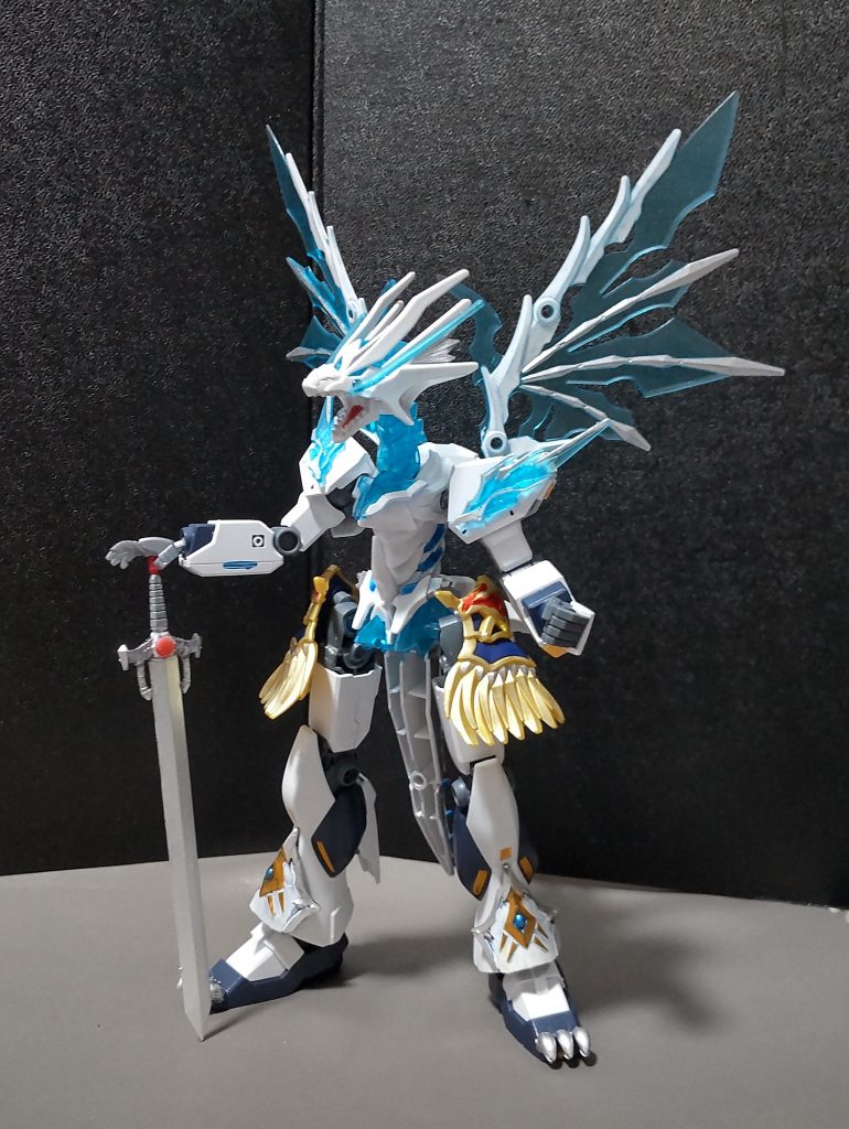 さて、いかがだったでしょうか?今回のような竜騎士はその気になれば誰でも作ることはできると思いますので、是非挑戦してみては?(これで店からドラゴンが消えてたら笑うしかねえwww)というより他の人達が作った竜騎士が見てみたいので、ずば抜けたレベルの作品が投稿されるのを期待しています。騎士じゃ無くても、ビームライフルとか重火器を持たせたのも見てみたいですねぇ。