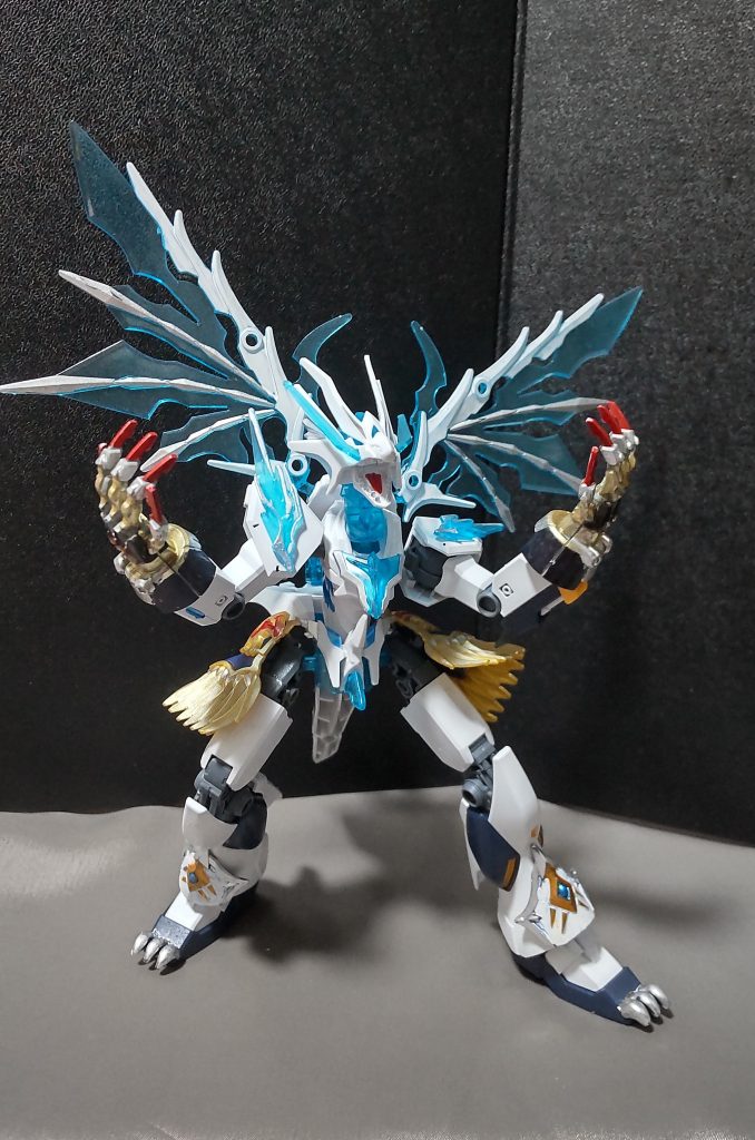 30MMのクローを付けるとよりドラゴンっぽくなるのでオススメです。