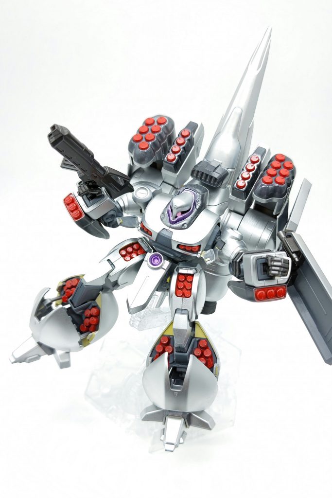 ミサイル一斉射!!ミサイル増々の機体はいい…カラーリングは、単に好きな「スーパージュラルミン」をメインに、ガンメタ部は「GXクリアブラック」でキャンディ塗装です。