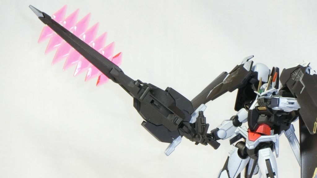 　オリ武器その2・GNブラストバスターβ　GNバスターソードⅡの持ち手をバスターガンのグリップ（とGNソードⅡ基部）、刀身をムラマサブラスターのものに変更。