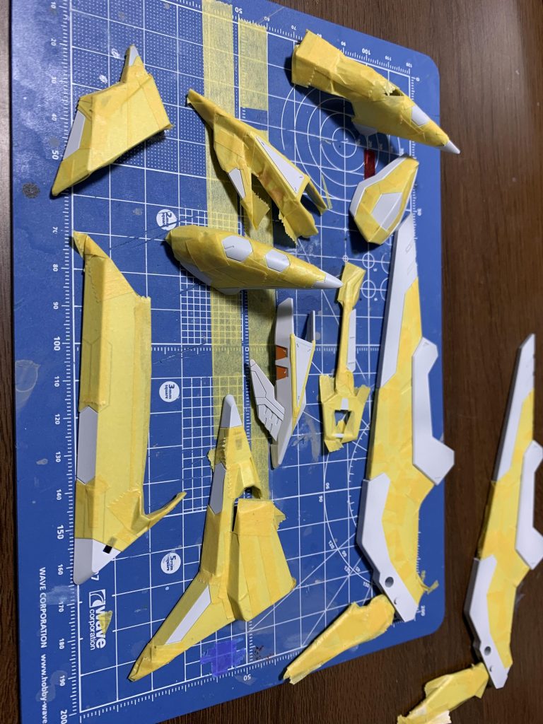 マスキング地獄...この量×2個行いました。