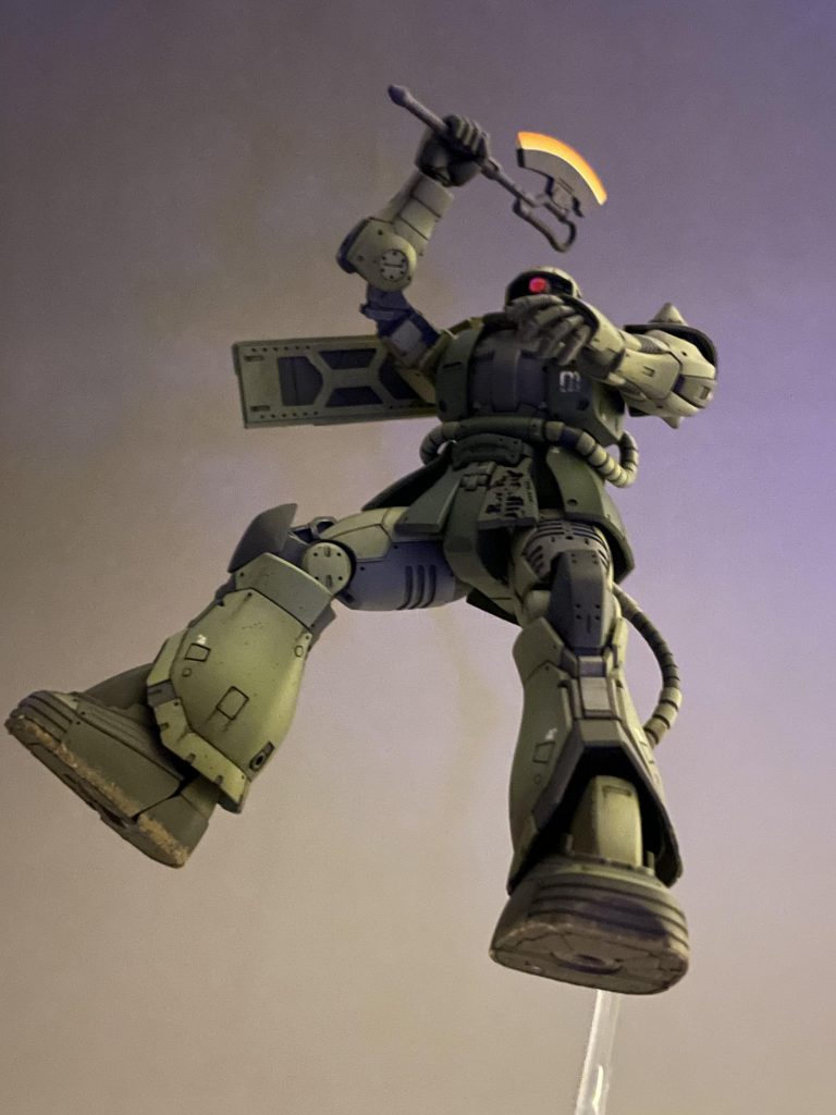 足の裏にも、泥の汚し塗装をしました。