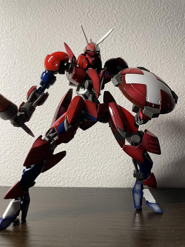 写真では分かりづらいのですが、目にフィニッシングペーパー貼ってます。赤い部分はマイスター関田氏の動画にもあるハイライトグラデーションです。焦茶で下地→クリーム系のホワイトでハイライト→G Xクリアルージュで塗りました。グラデむっずい!