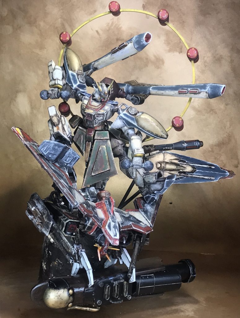 ちょっと黄色いライトで撮影した写真若干首の角度と撮る方向を変えてあります。しかし持ち手が丸見えになってますね。