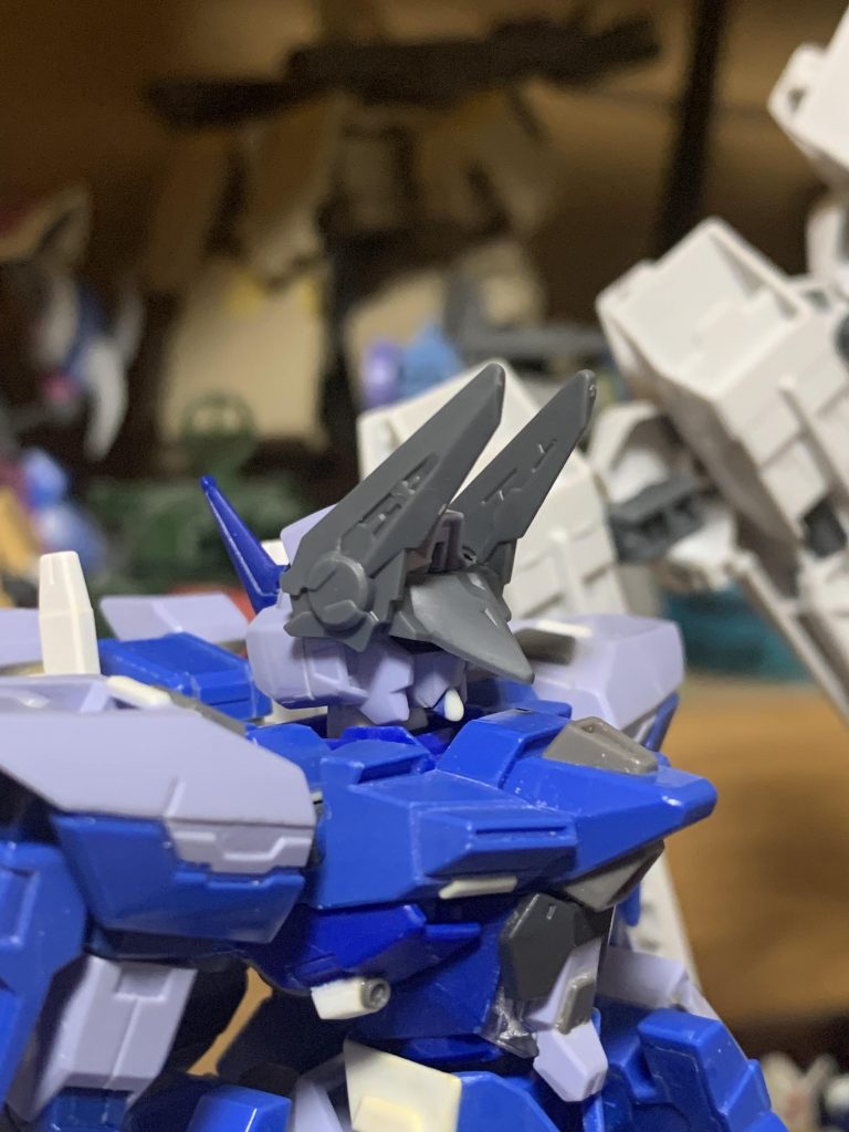 頭部は30MMカスタマイズヘッドを使ってイメージチェンジ。好みの形状に出来ました。